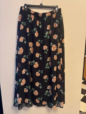 Old Navy Black Maxi Skirt with Peach Floral Print